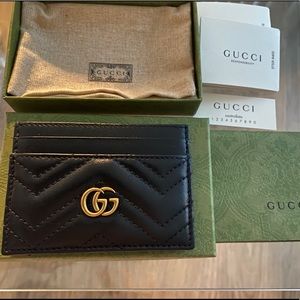 GUCCI MARMONT 4 SLOT CARD WALLET (fits 6)